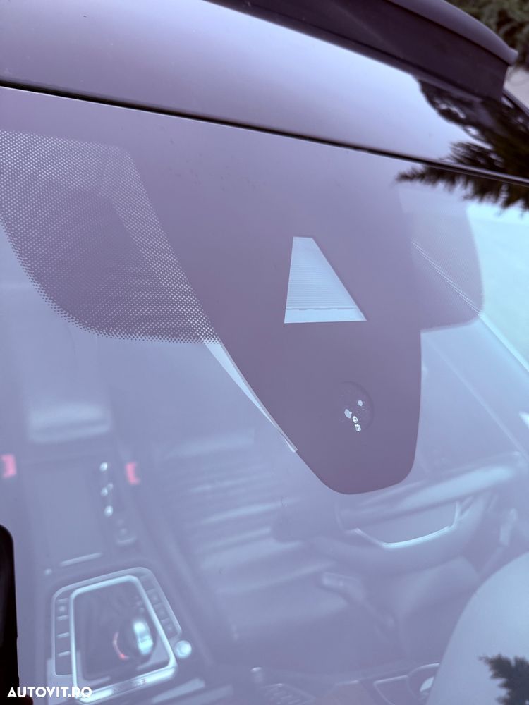 Volkswagen Passat - 25