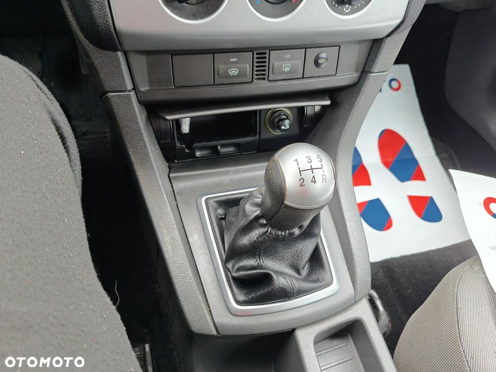 Ford Focus 1.6 Titanium - 24