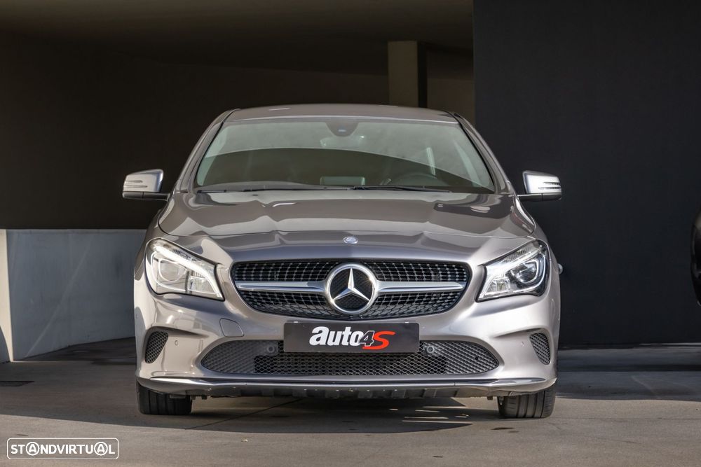 Mercedes-Benz CLA 200 - 4