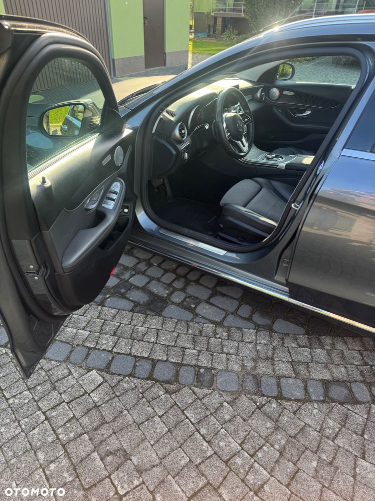 Mercedes-Benz Klasa C 300 e 9G-TRONIC - 9