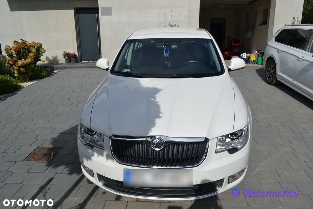 Skoda Superb 2.0 TDI Elegance - 5