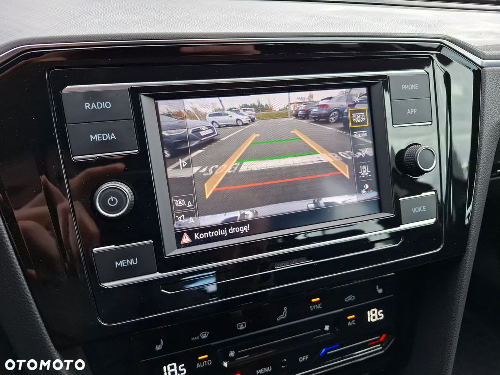 Volkswagen Passat 1.5 TSI EVO Business DSG - 18