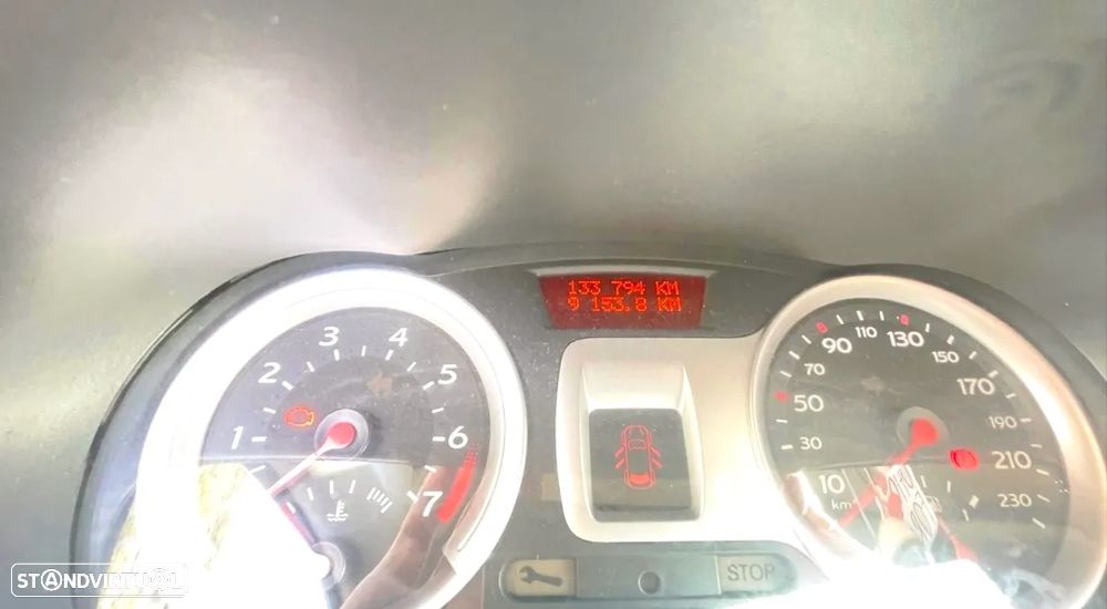 Renault Clio Break 1.2 TCE Dynamique S - 11