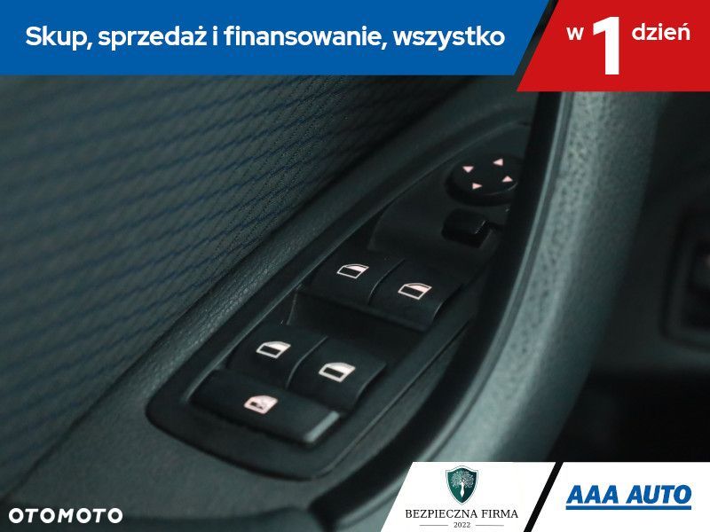 BMW X1 - 18