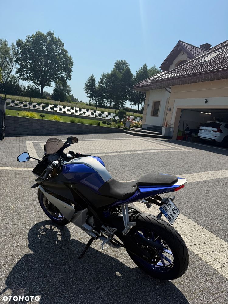 Yamaha YZF - 7