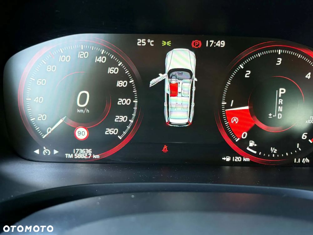 Volvo V60 D3 Momentum Pro - 8