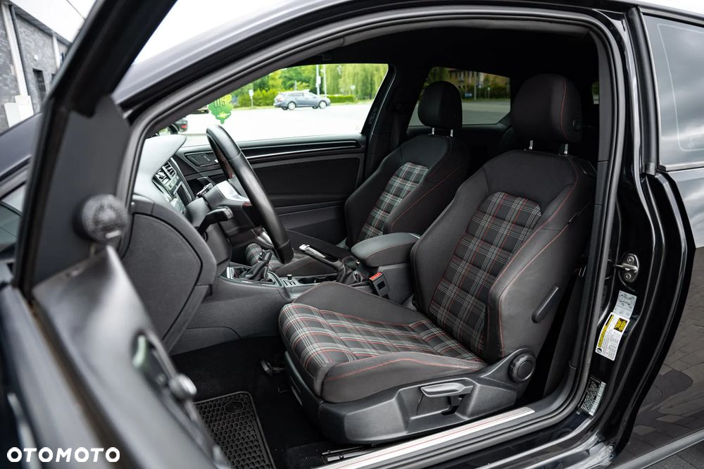 Volkswagen Golf VII 2.0 TSI BMT GTI Performance - 11