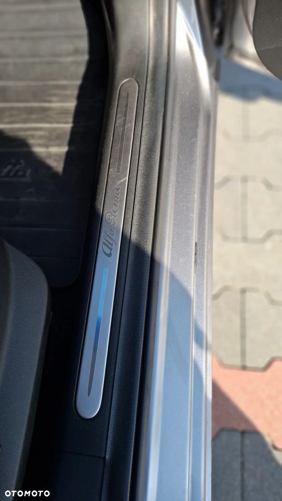 Alfa Romeo Giulietta 2.0 JTDM 16V Turismo - 29