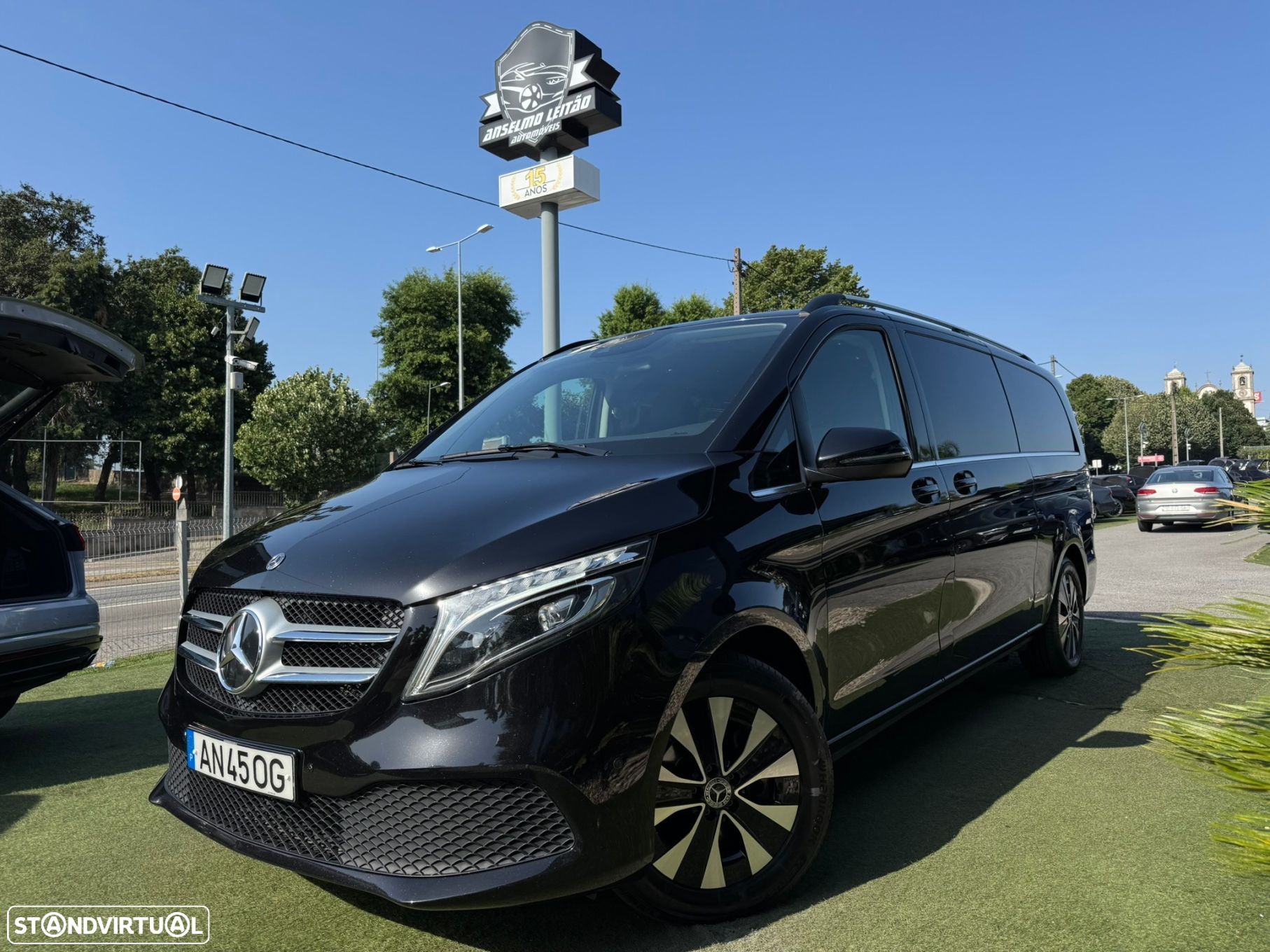 Mercedes-Benz V 300 d Longo Avantgarde - 1