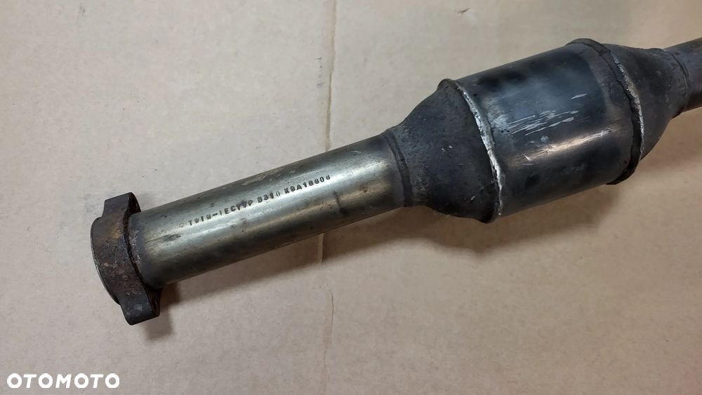 Katalizator Rura Mercedes W124 2.3E - 2