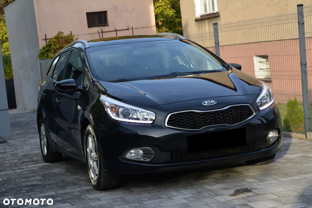 Kia Ceed 1.4 CVVT Dream Team Edition - 28