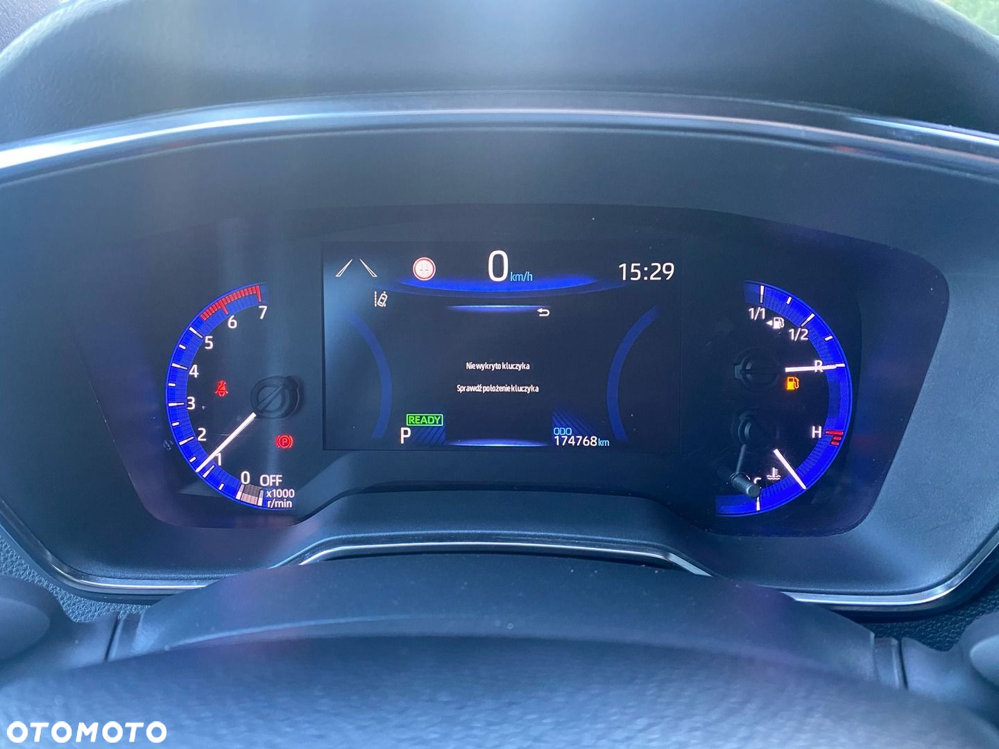 Toyota Corolla - 10