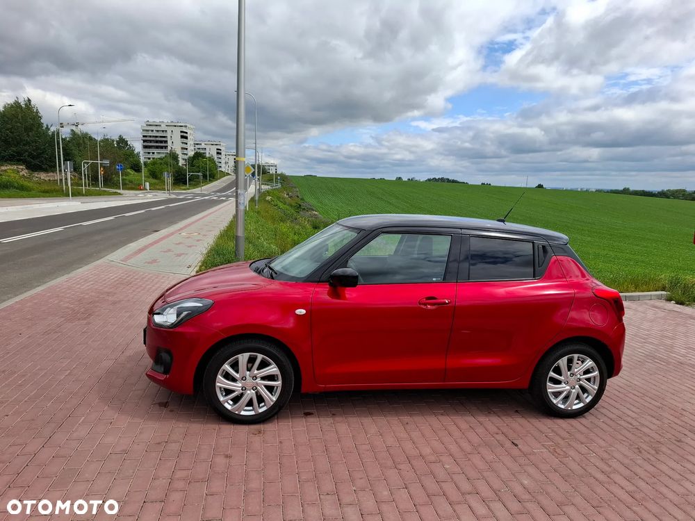 Suzuki Swift 1.2 Dualjet SHVS Premium Plus CVT - 2