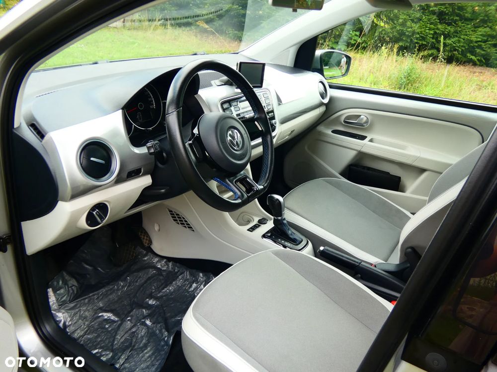 Volkswagen up! e-up - 10