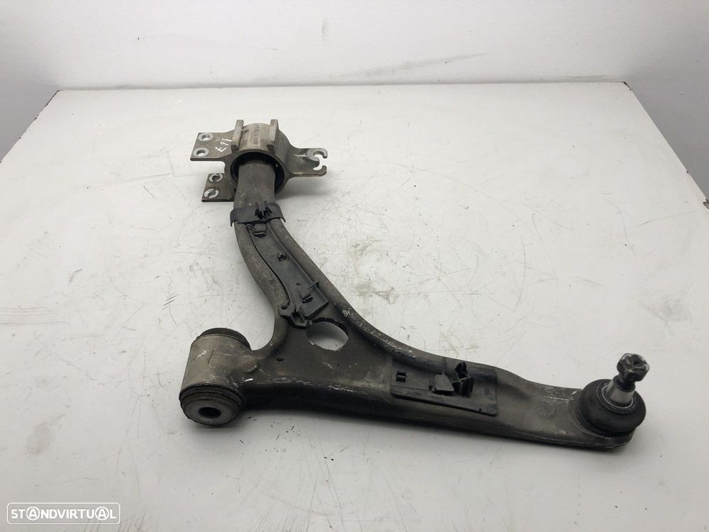 BRAÇOS DE SUSPENSÃO Frente Esq MERCEDES-BENZ CLA Coupe (C117) CLA 180 CDI - 1