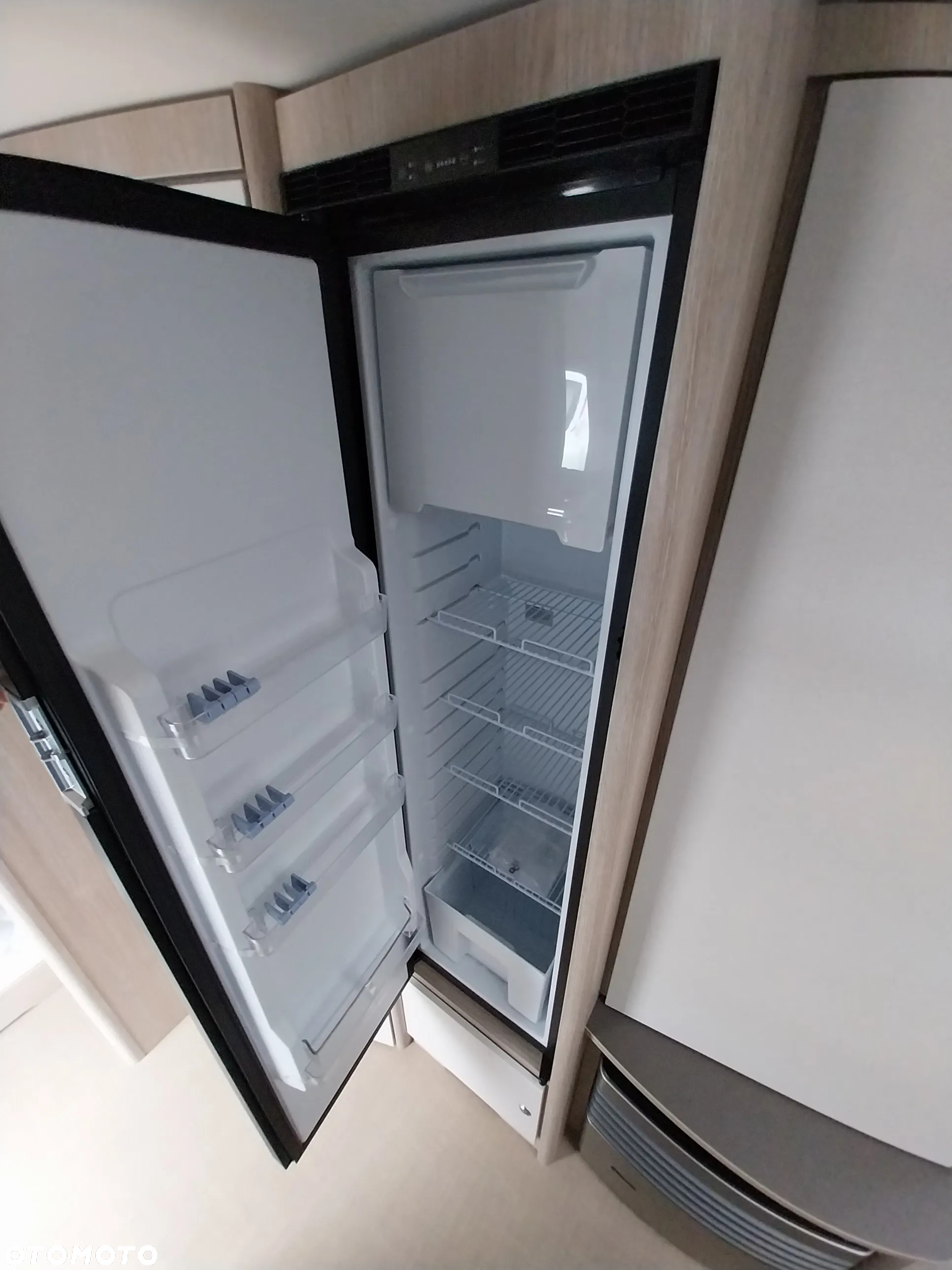Burstner PRZYCZEPA KEMPINGOWA BURSTNER PREMIO LIFE 490 TK ATTRACTIVE MODEL 2025 - 29