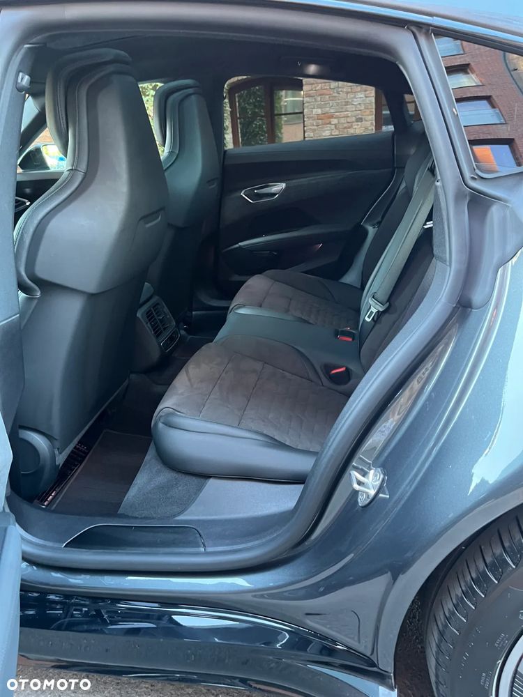 Audi e-tron GT 60 93kWh Quattro - 14