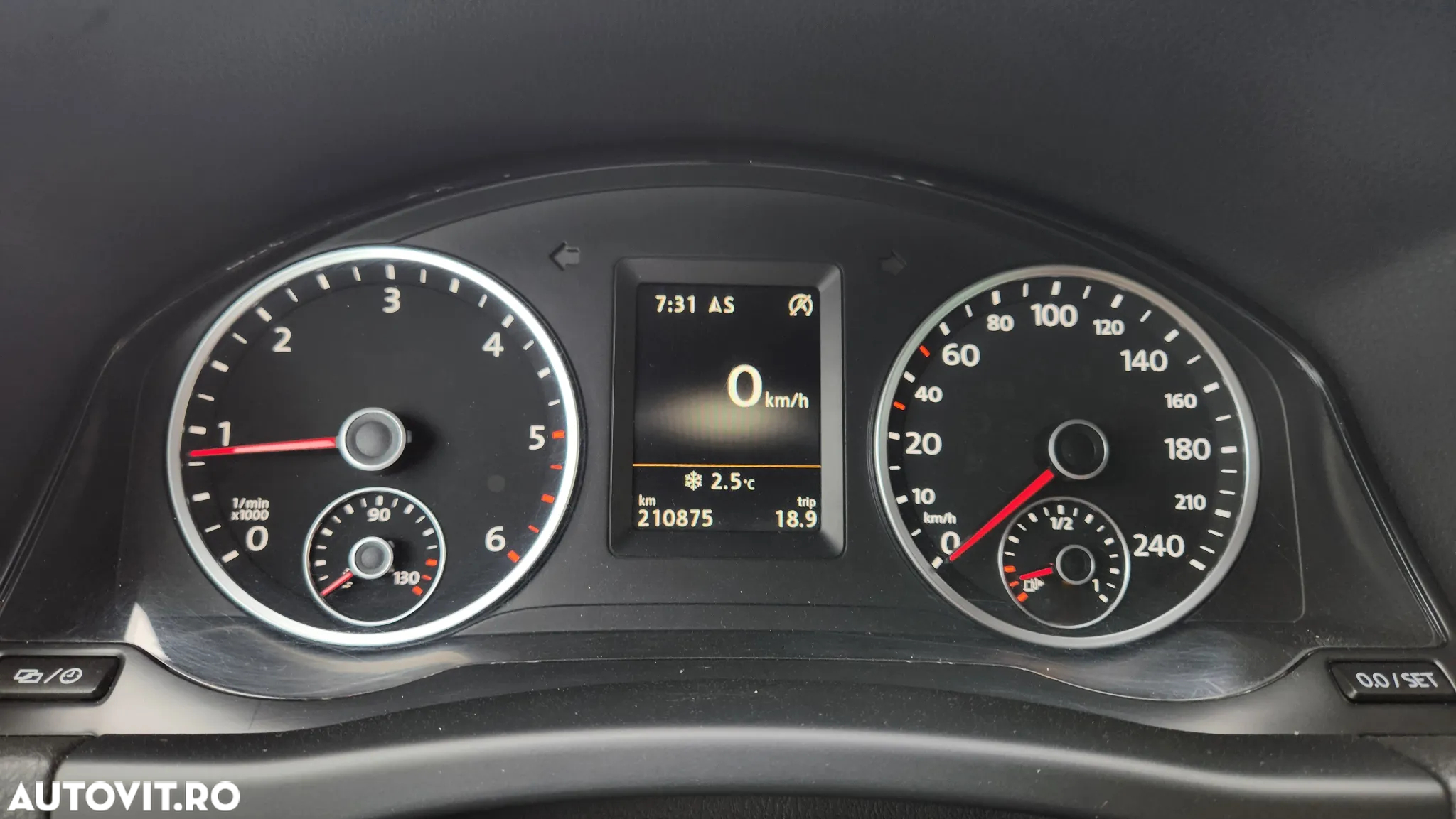 Volkswagen Tiguan 2.0 TDI DPF 4Motion BlueMotion Technology DSG Exclusive - 27
