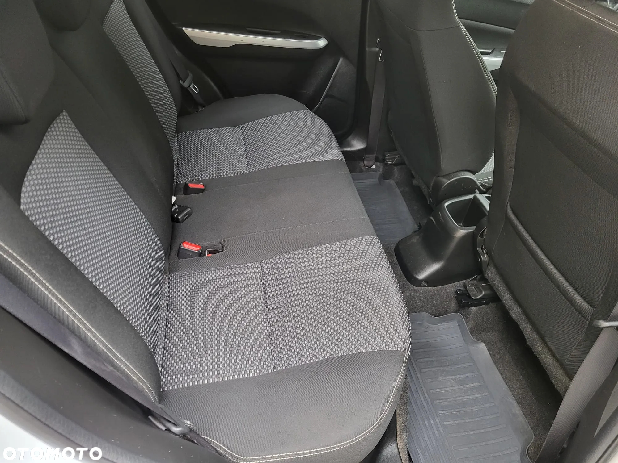 Suzuki Vitara 1.6 DDiS (4x4) Allgrip Comfort+ - 23