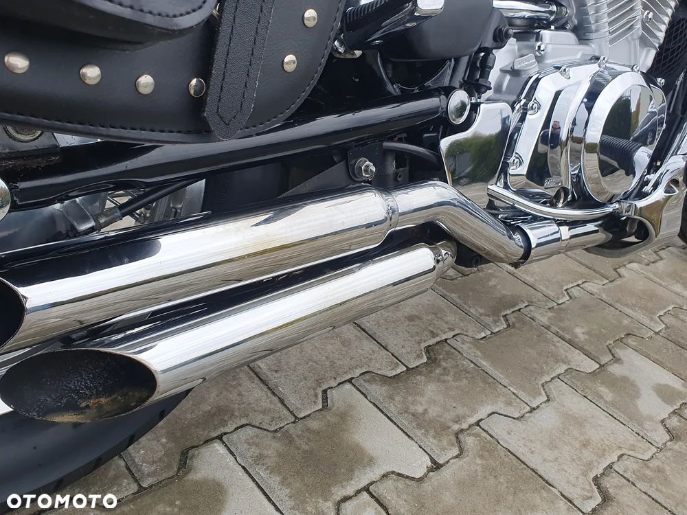 Suzuki Intruder - 21