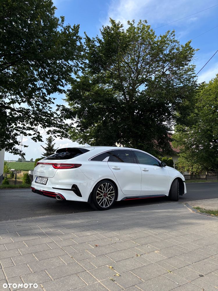 Kia ProCeed - 1