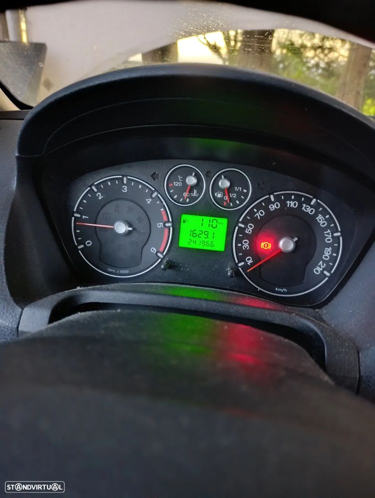 Ford Fiesta 1.4 TDCI Ghia - 6