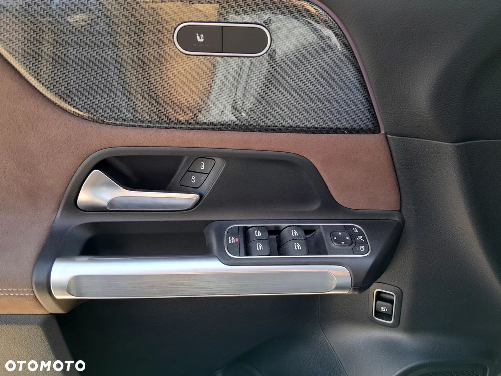 Mercedes-Benz GLB 200 AMG Line 7G-DCT - 15