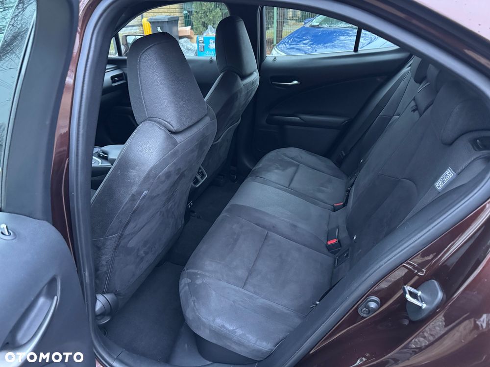 Lexus UX 250h Elegance 2WD - 10