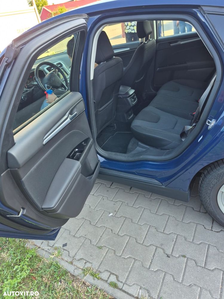 Ford Mondeo 2.0 TDCi Powershift Business - 7