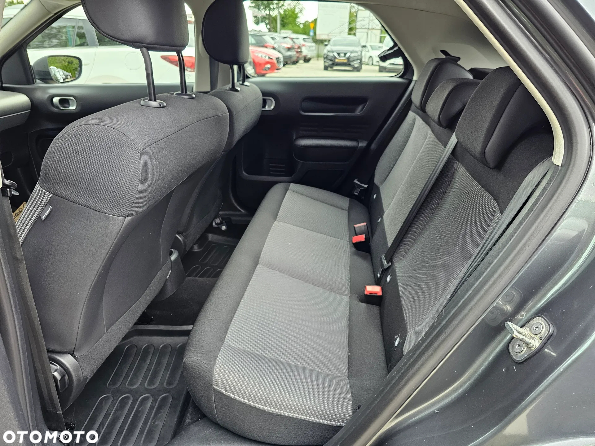 Citroën C4 Cactus 1.2 PureTech Live S&S - 16