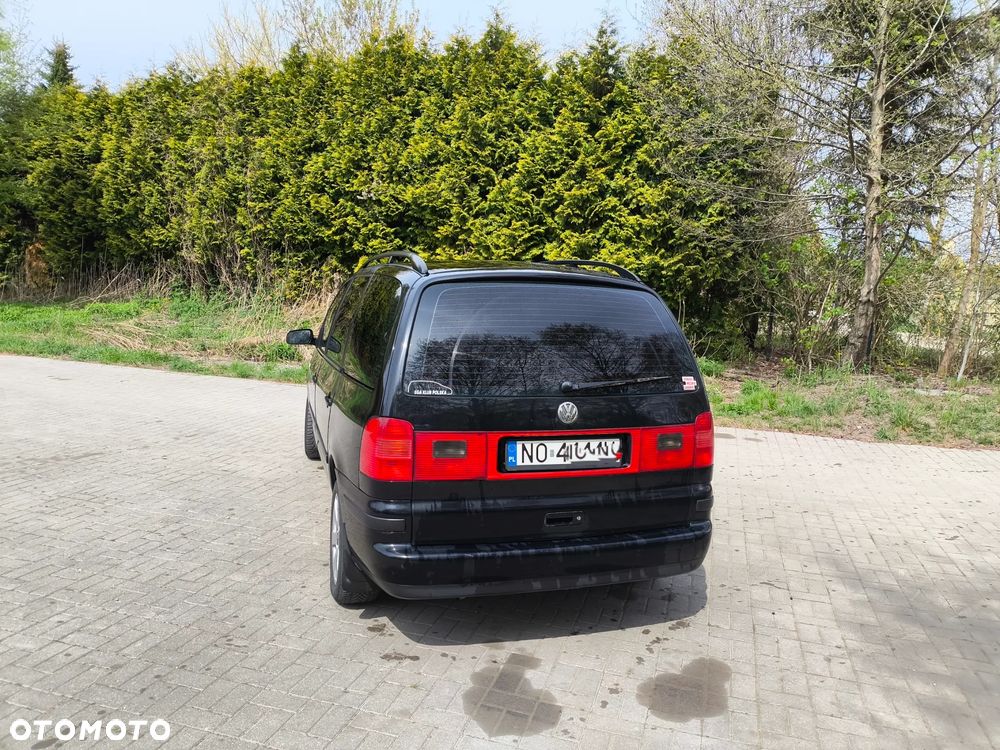 Volkswagen Sharan 1.8T Comfortline - 3