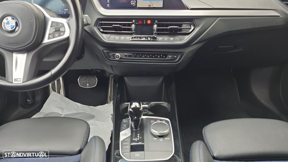 BMW 116 d Pack Desportivo M Auto - 13