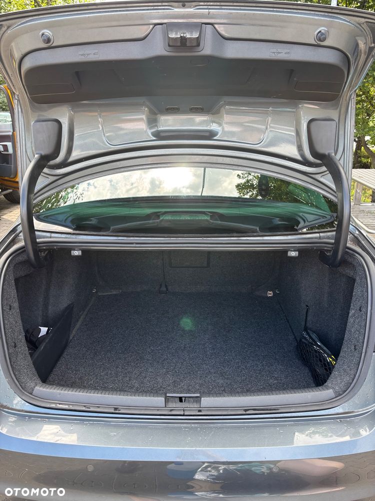 Volkswagen Jetta 1.4 TSI BMT Highline - 10