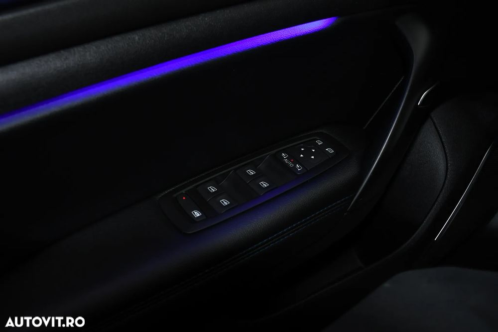 Renault Megane ENERGY dCi 130 GT LINE - 19