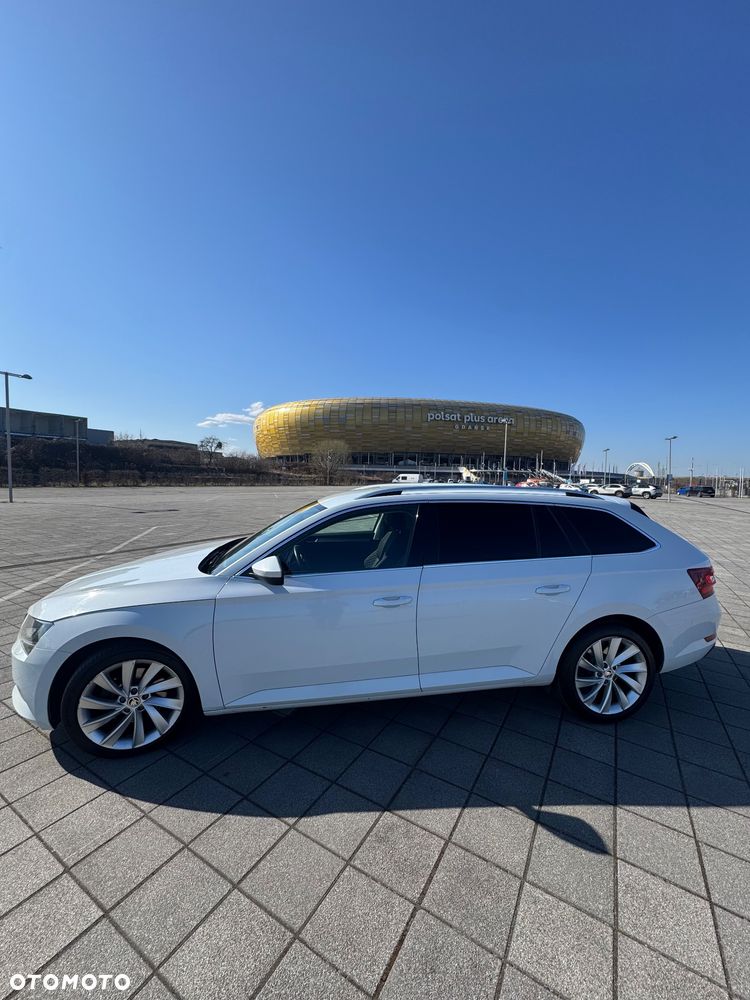 Skoda Superb 2.0 TDI Style DSG - 6