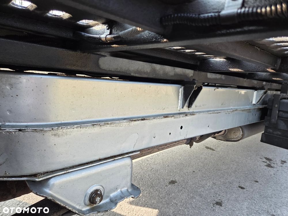 Mercedes-Benz SPRINTER 416 - 19