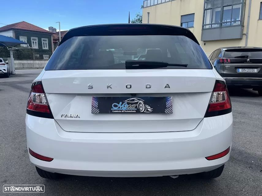 Skoda Fabia 1.0 TSI Active - 6
