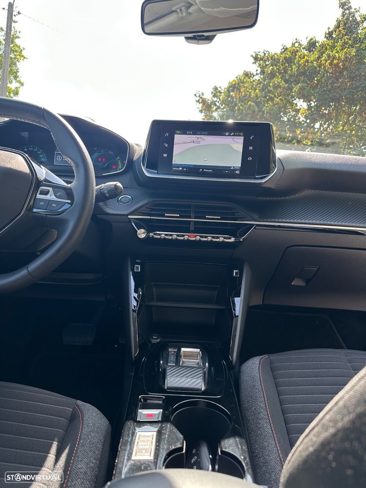 Peugeot e-208 - 8