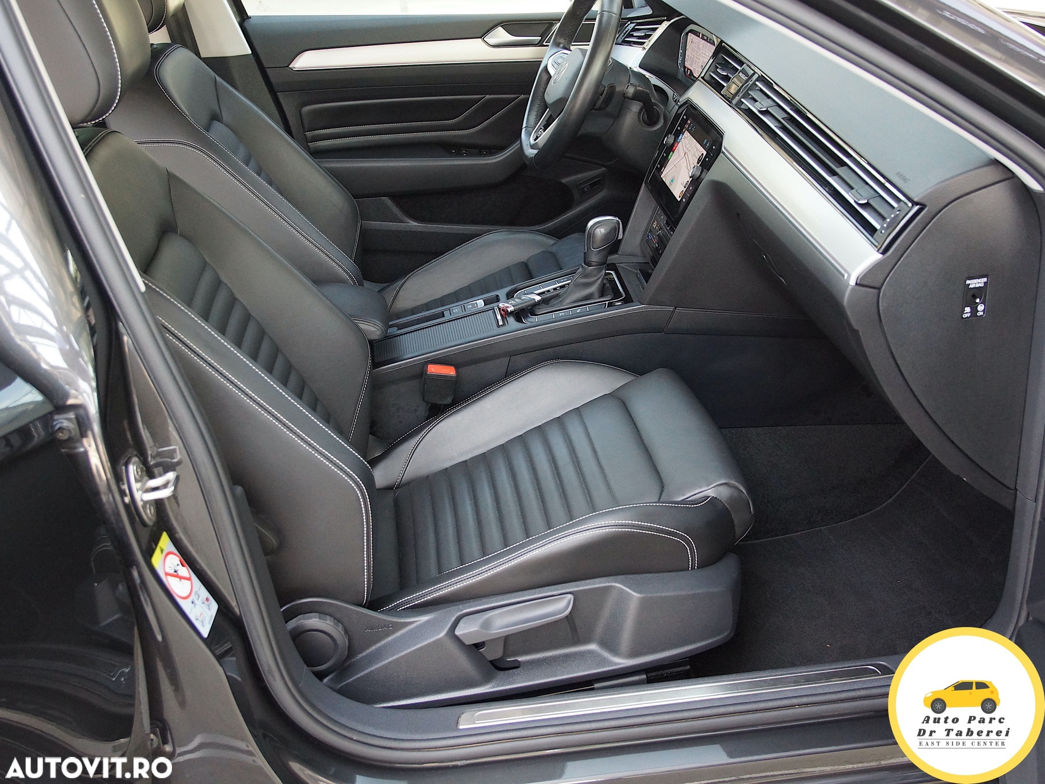 Volkswagen Passat Variant 2.0 TDI 4Mot DSG Highline - 28