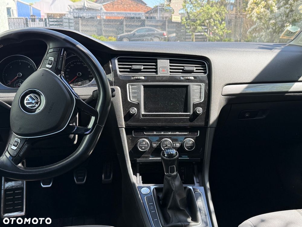 Volkswagen Golf 1.6 TDI BlueMotion Technology Allstar - 9