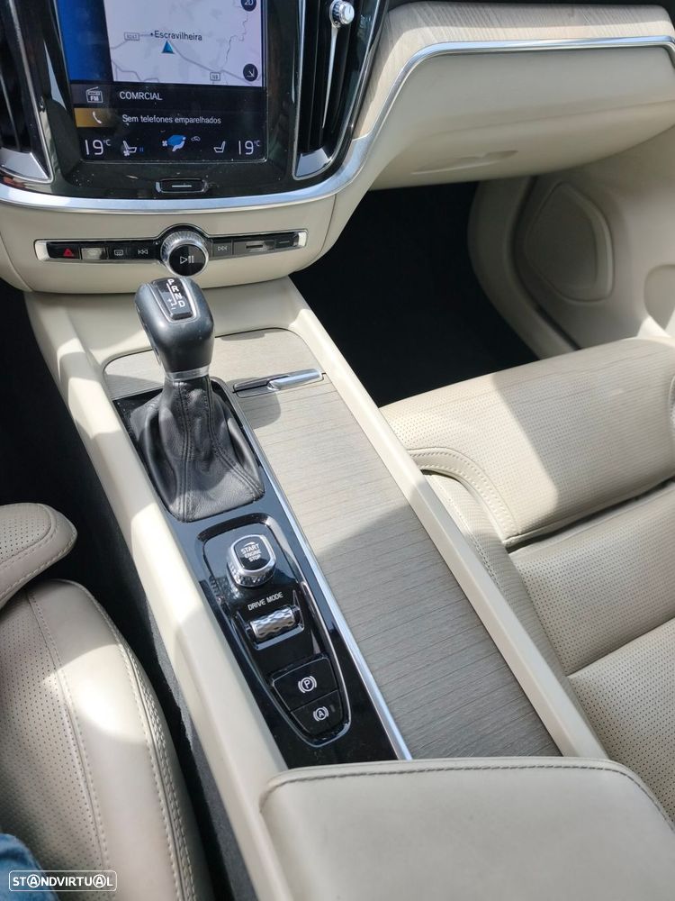 Volvo V60 2.0 D4 Inscription Geartronic - 17