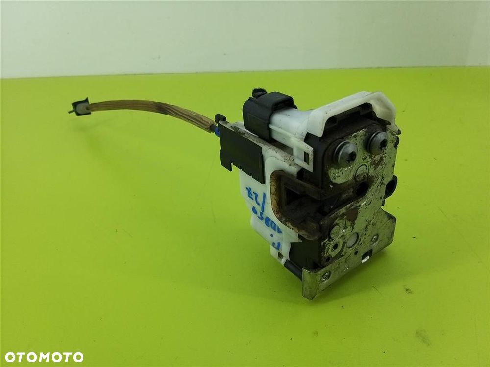 Zamek drzwi przód prawy Fiat Doblo II 2009-2014R 5PIN COMBO 551810883 - 1