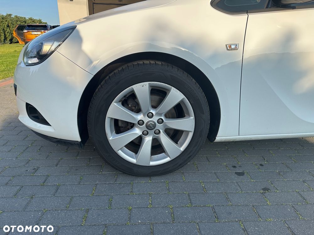 Opel Astra IV GTC 1.4 T Active - 6