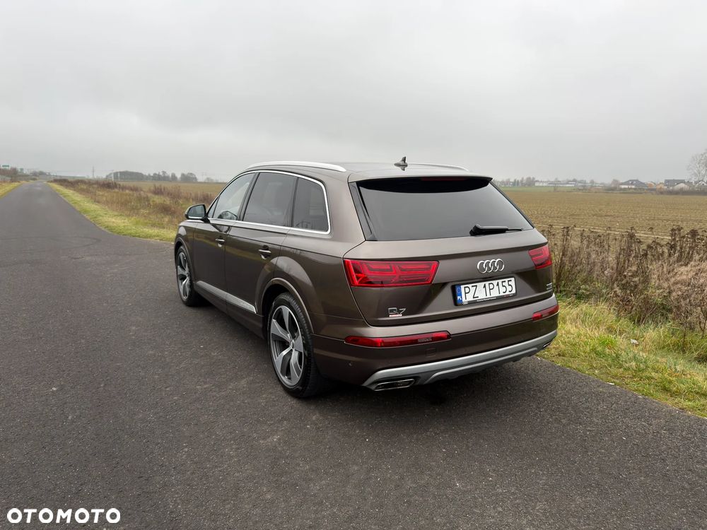 Audi Q7 - 10