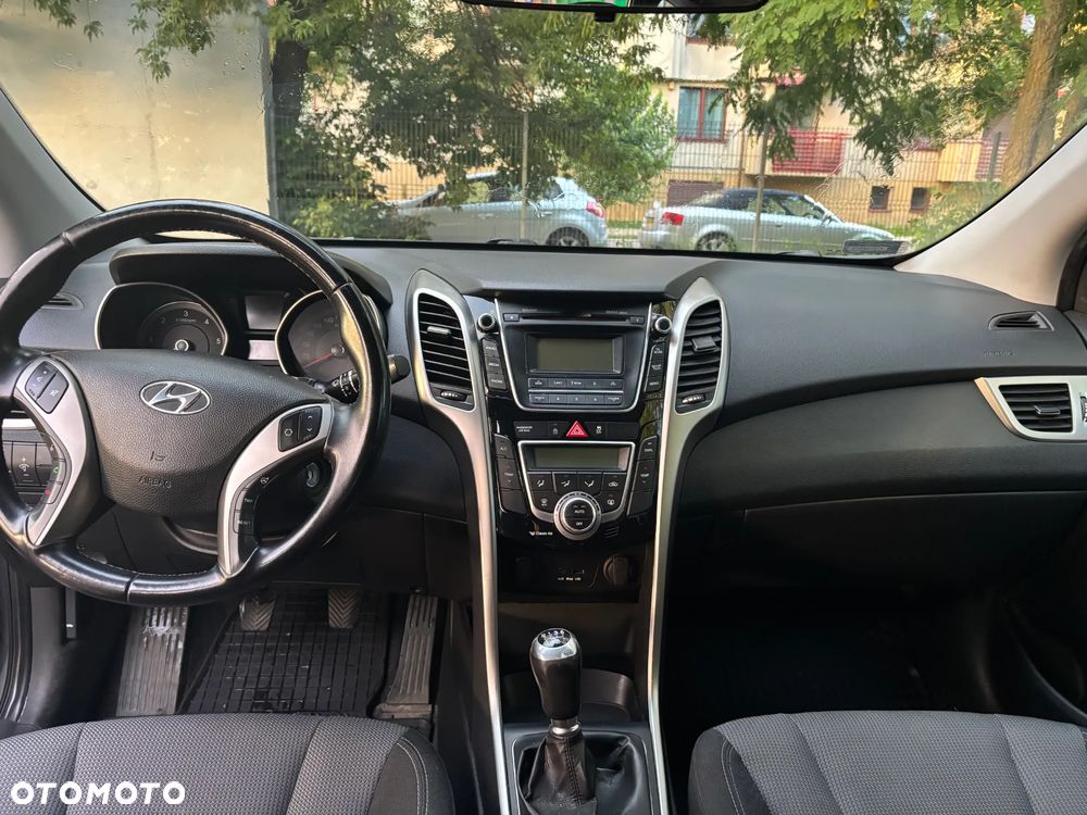 Hyundai i30 1.6 CRDi Comfort - 11