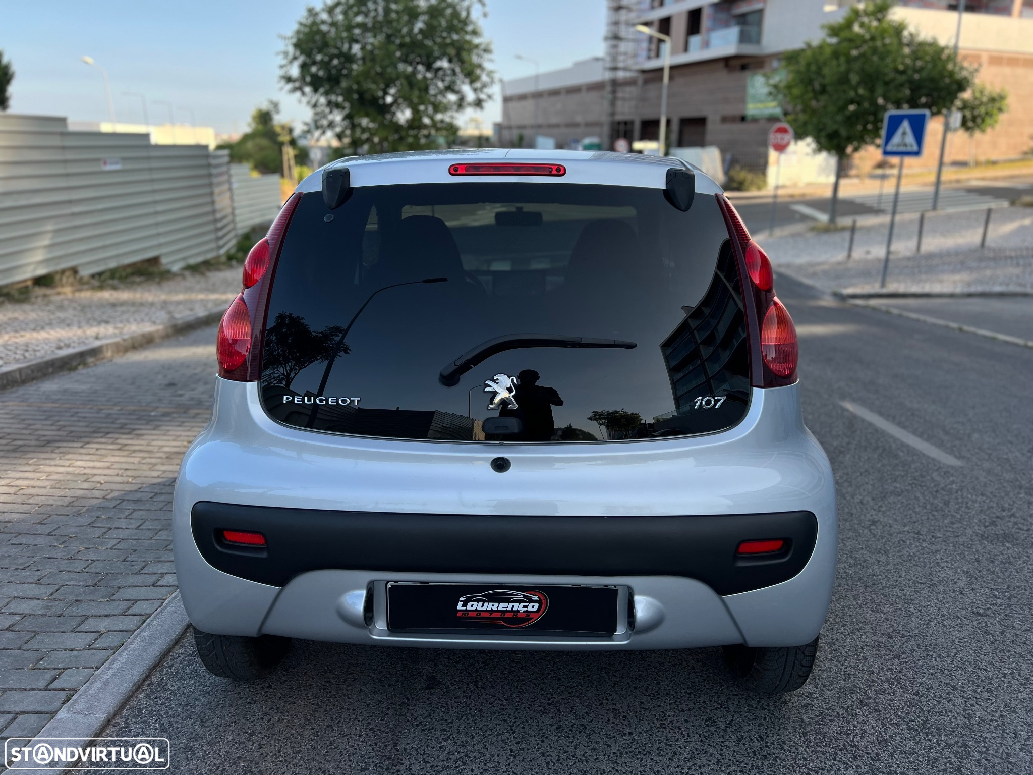Peugeot 107 1.0 Style - 18