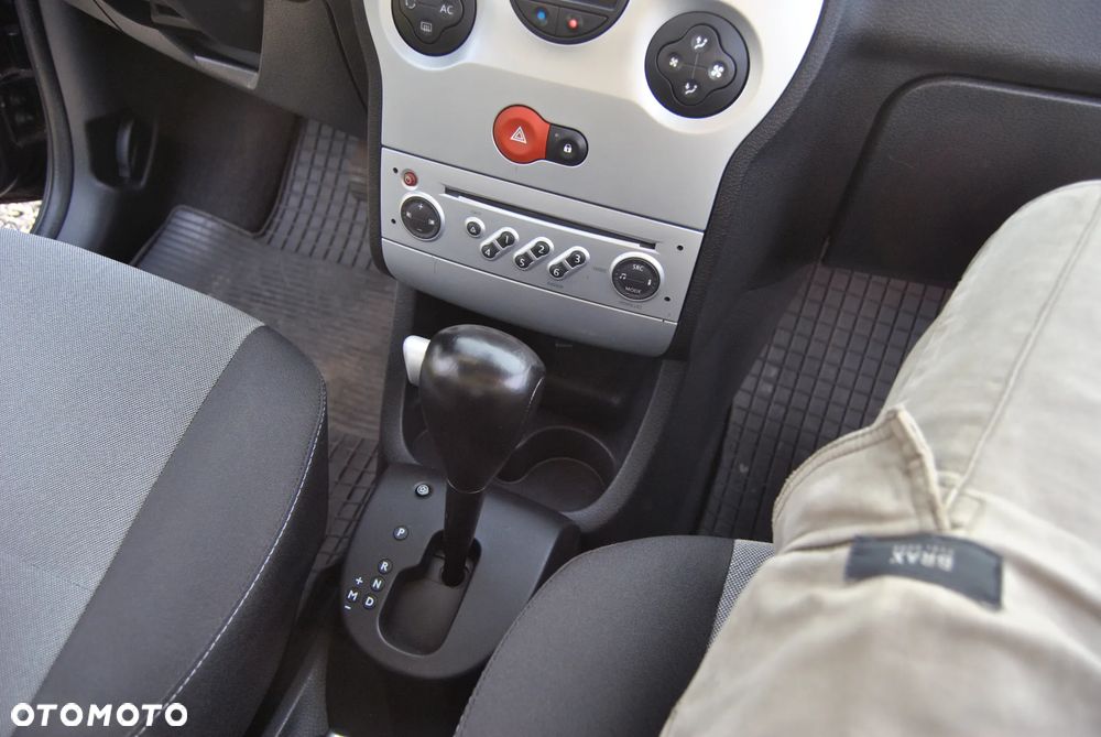 Renault Modus 1.6 16V Night&Day - 13