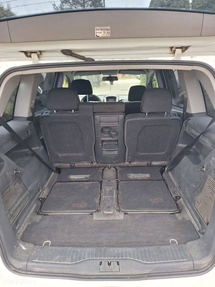 Opel Zafira - 8