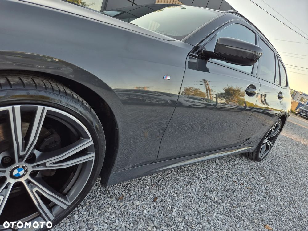BMW Seria 3 320d Edition M Sport Shadow - 19