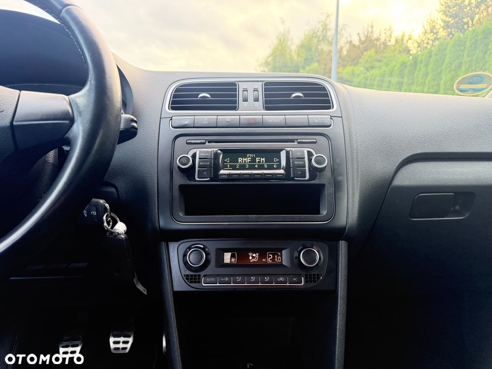 Volkswagen Polo - 9